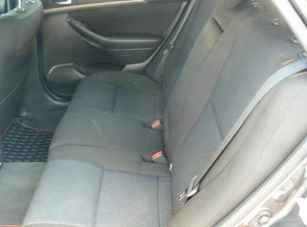 Toyota - Avensis