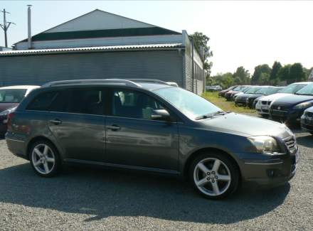 Toyota - Avensis