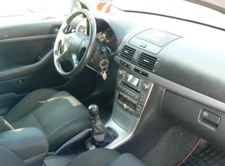 Toyota - Avensis