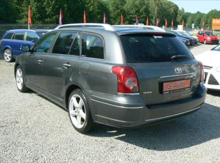 Toyota - Avensis