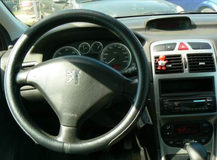 Peugeot - 307