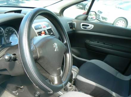 Peugeot - 307