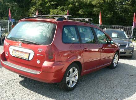 Peugeot - 307