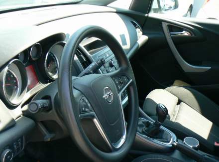 Opel - Astra