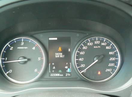 Mitsubishi - Outlander