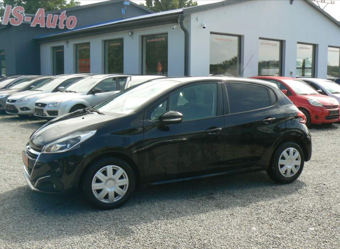 Peugeot - 208