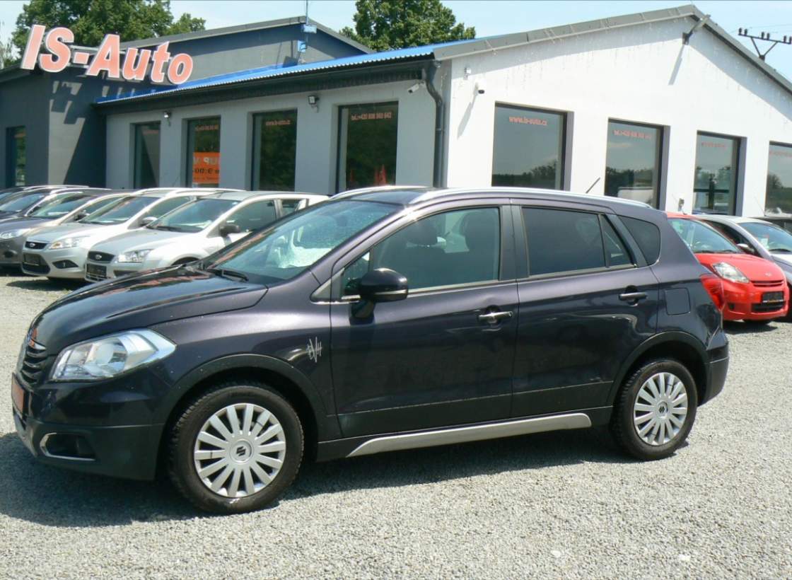 Suzuki - SX4