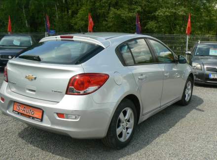 Chevrolet - Cruze