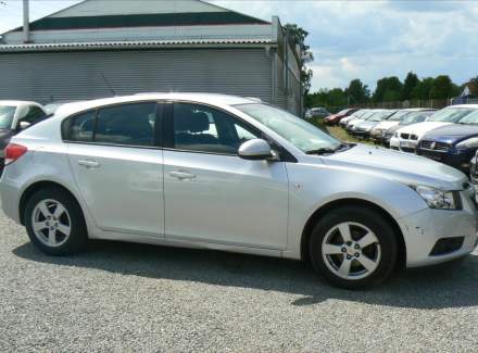 Chevrolet - Cruze