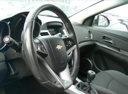 Chevrolet - Cruze