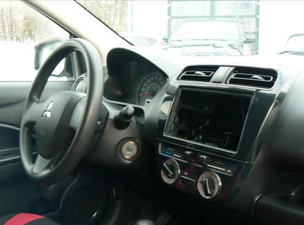 Mitsubishi - Space Star