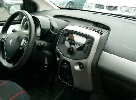 Peugeot - 108