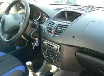 Peugeot - 206