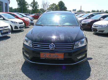 Volkswagen - Passat