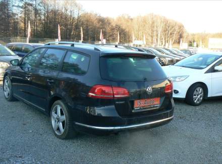 Volkswagen - Passat