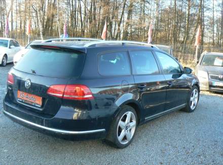 Volkswagen - Passat