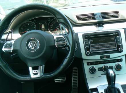 Volkswagen - Passat
