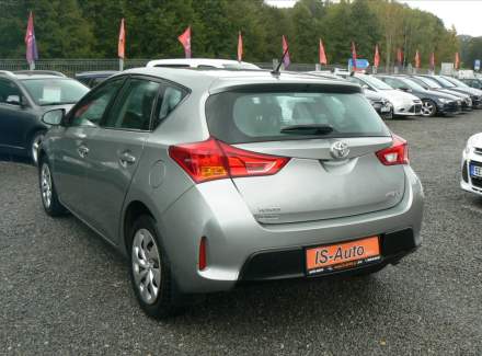 Toyota - Auris