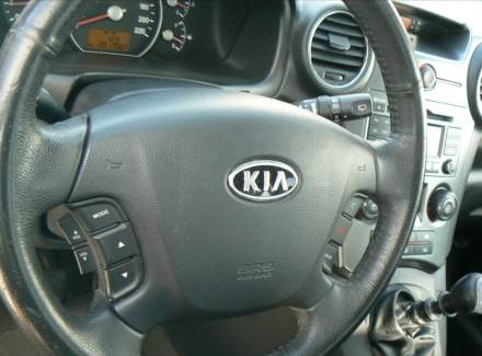 Kia - Carens