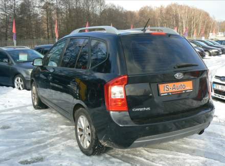 Kia - Carens