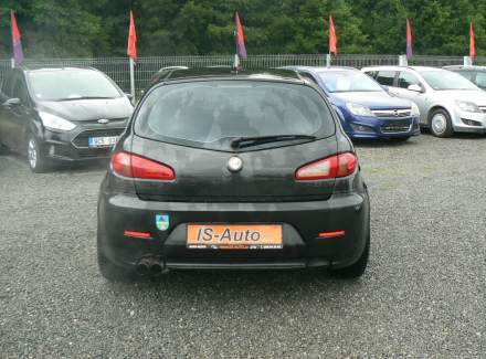 Alfa Romeo - 147