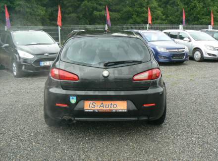Alfa Romeo - 147
