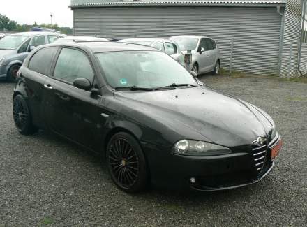 Alfa Romeo - 147