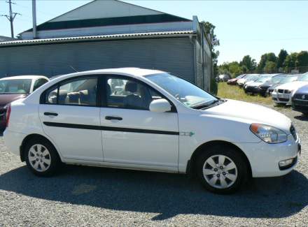 Hyundai - Accent