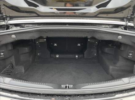 Mercedes-Benz - E-class