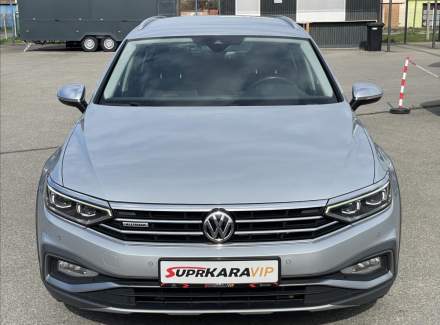 Volkswagen - Passat