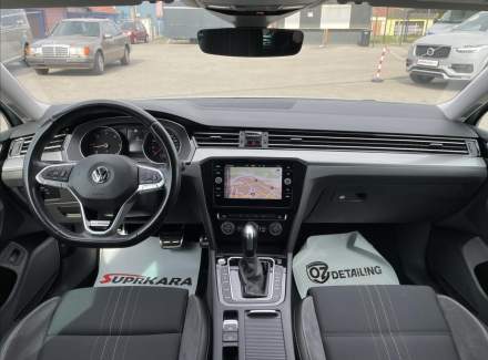 Volkswagen - Passat