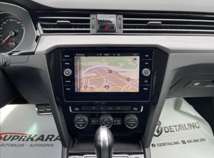 Volkswagen - Passat