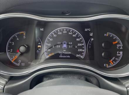 Jeep - Grand Cherokee