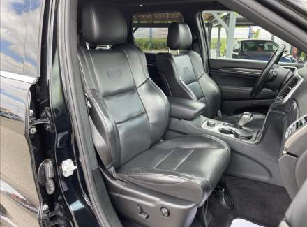 Jeep - Grand Cherokee