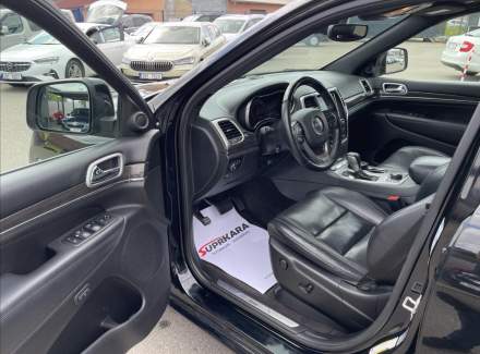 Jeep - Grand Cherokee