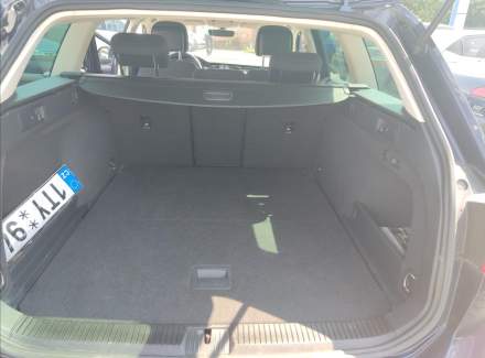 Volkswagen - Passat