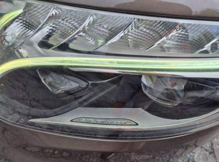 Mercedes-Benz - Vito