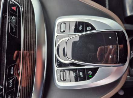 Mercedes-Benz - V-class