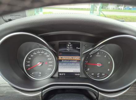 Mercedes-Benz - V-class