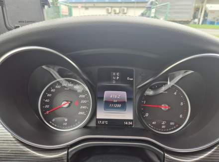 Mercedes-Benz - V-class