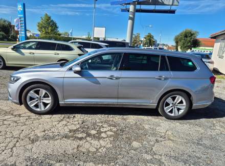 Volkswagen - Passat