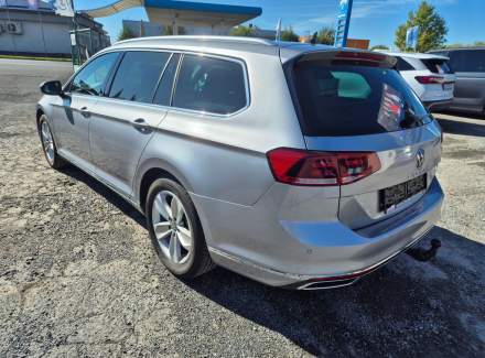 Volkswagen - Passat