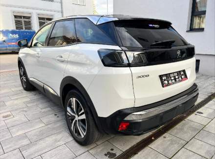 Peugeot - 3008