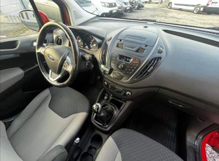 Ford - Tourneo Courier