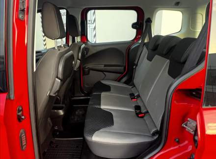 Ford - Tourneo Courier