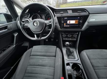 Volkswagen - Touran