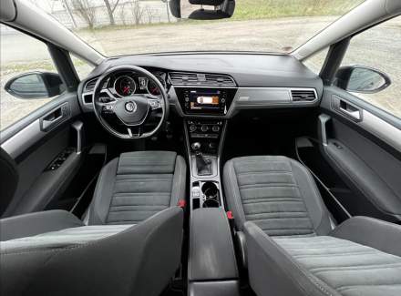 Volkswagen - Touran