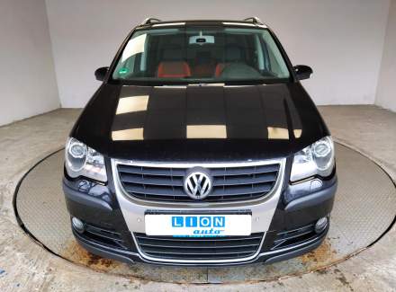 Volkswagen - Touran