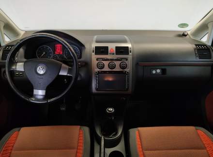 Volkswagen - Touran
