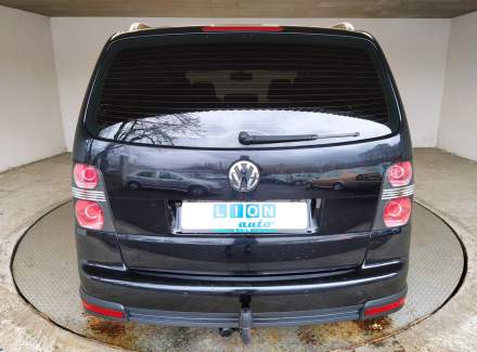 Volkswagen - Touran